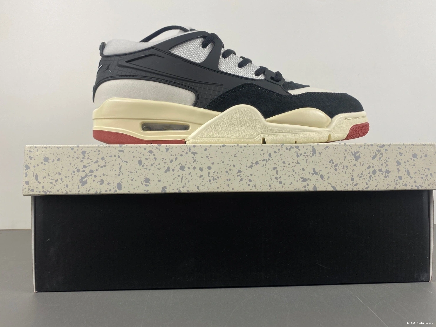 - Men's RM 4 Canyon FQ7939-100 Rust Jordan 0402